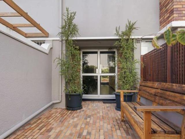 1 Bedroom Apartment in Sea Point