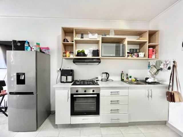 1 Bedroom Apartment in Sheffield Beach