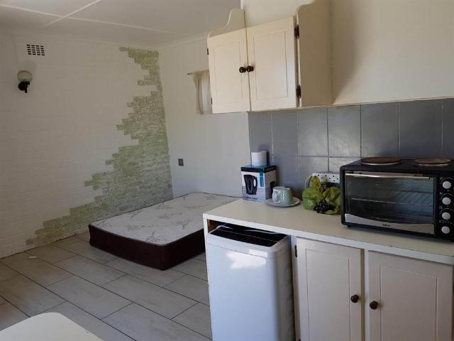 1 Bedroom Apartment in Shelly Beach