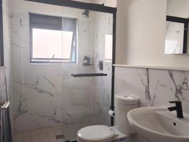 1 Bedroom Apartment in Somerset West Central