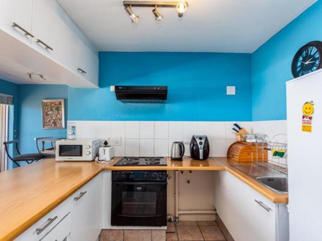 1 Bedroom Apartment in Table View