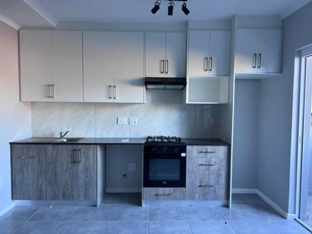1 Bedroom Apartment in Table View