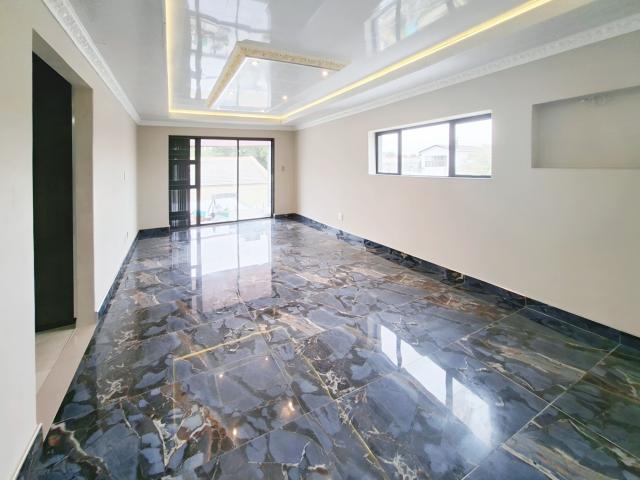 1 Bedroom Apartment in Table View