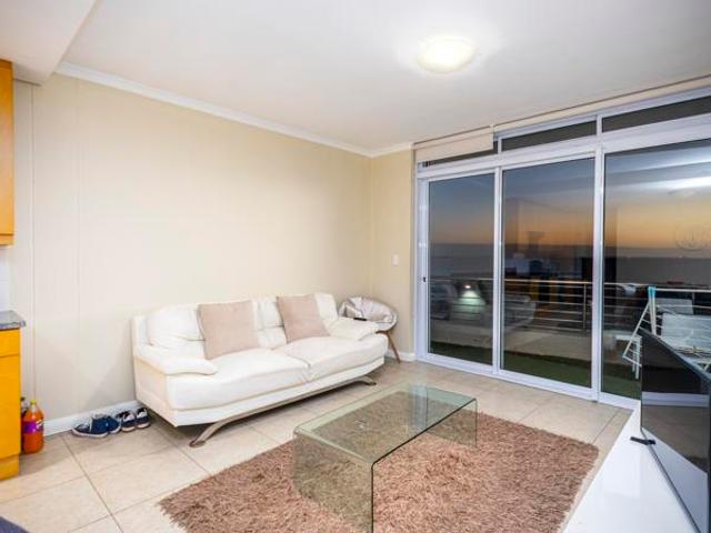 1 Bedroom Apartment in Table View