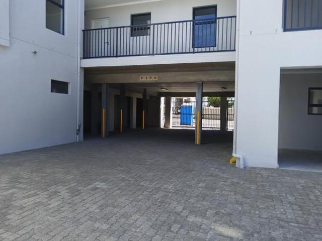 1 Bedroom Apartment in Table View