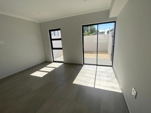 1 Bedroom Apartment in Table View