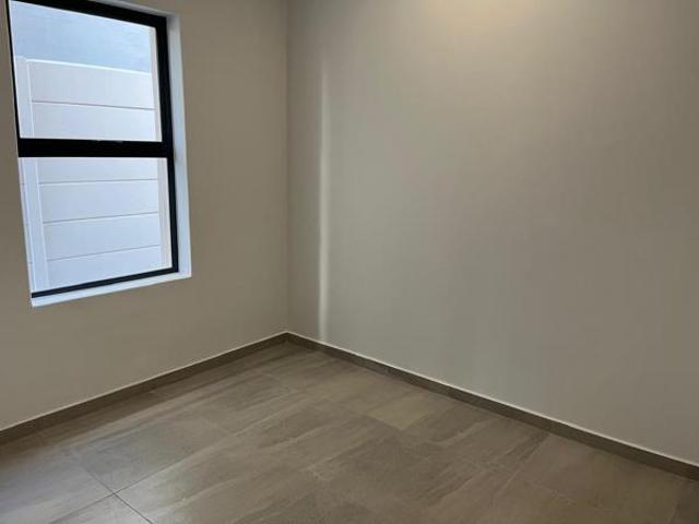 1 Bedroom Apartment in Table View