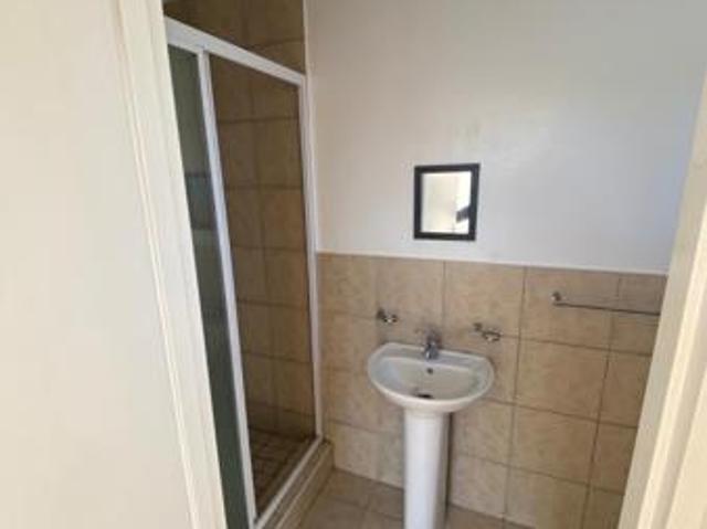 1 Bedroom Apartment in Table View