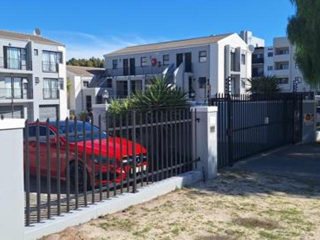 1 Bedroom Apartment in Table View