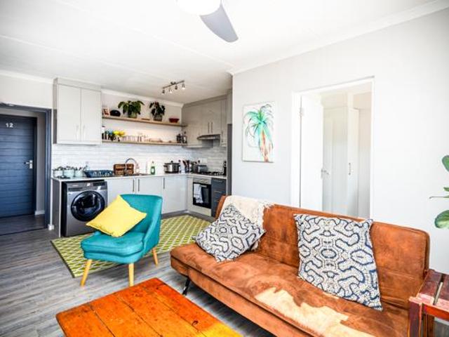 1 Bedroom Apartment in Table View