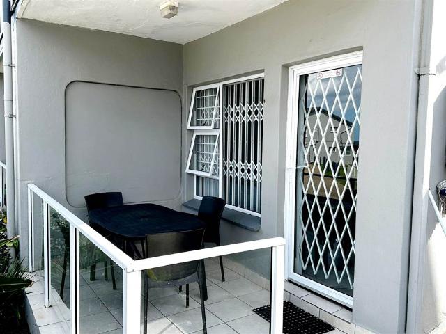 1 Bedroom Apartment in Uvongo