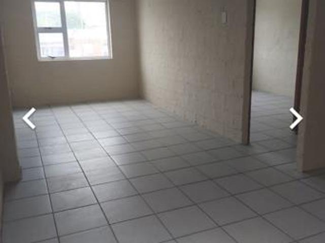 1 Bedroom Apartment in Uitenhage Central