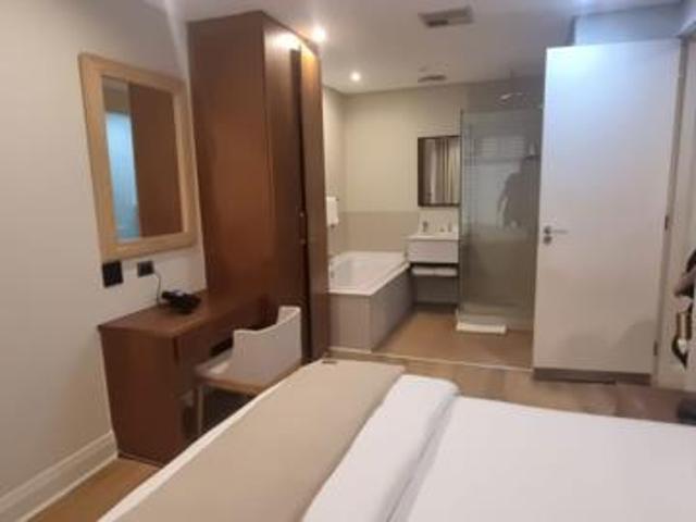 1 Bedroom Apartment in Umhlanga Ridge