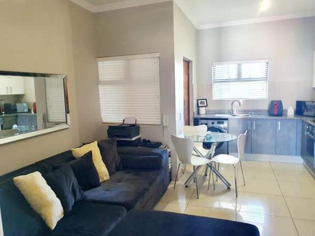 1 Bedroom Apartment in Umhlanga Ridge