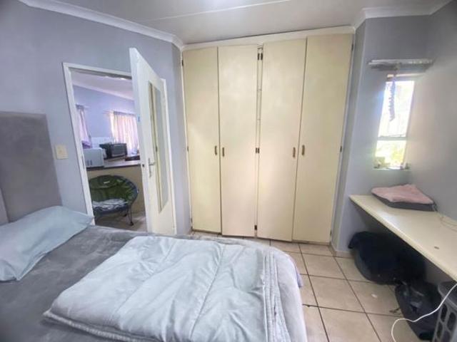 1 Bedroom Apartment in Universitas