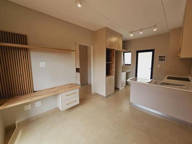 1 Bedroom Apartment in Vyfhoek