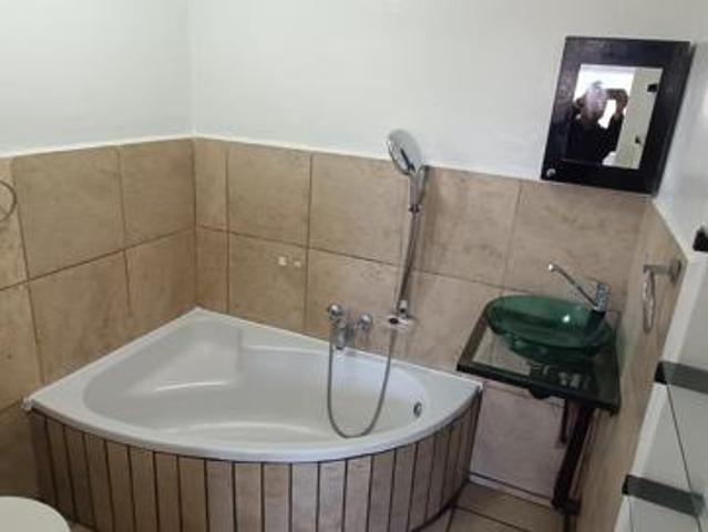 1 Bedroom Apartment in Valhalla