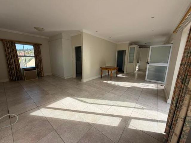 1 Bedroom Apartment in Van Riebeeckshof