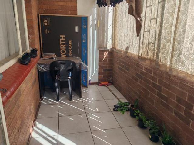 1 Bedroom Apartment in Vanderbijlpark CW1