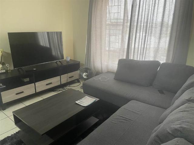 1 Bedroom Apartment in Vanderbijlpark CW5