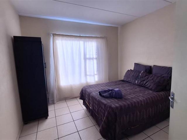 1 Bedroom Apartment in Vanderbijlpark CW5