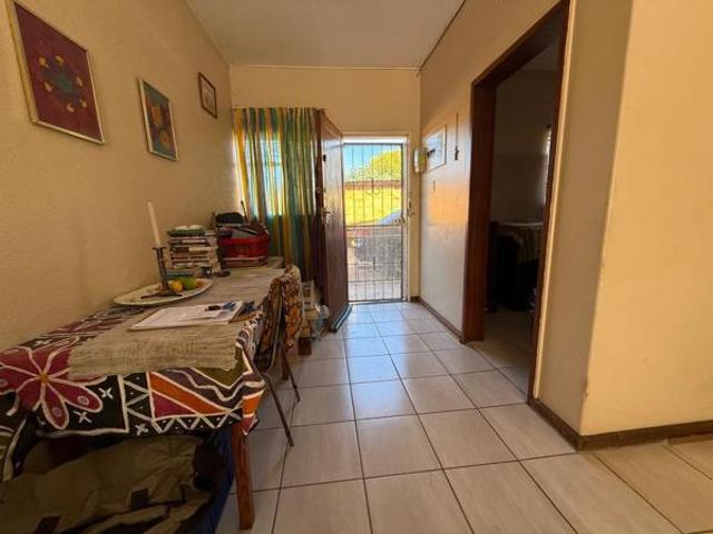 1 Bedroom Apartment in Vanderbijlpark CW