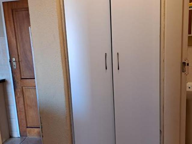 1 Bedroom Apartment in Vanderbijlpark SE10