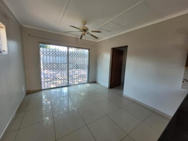 1 Bedroom Apartment in Veld En Vlei
