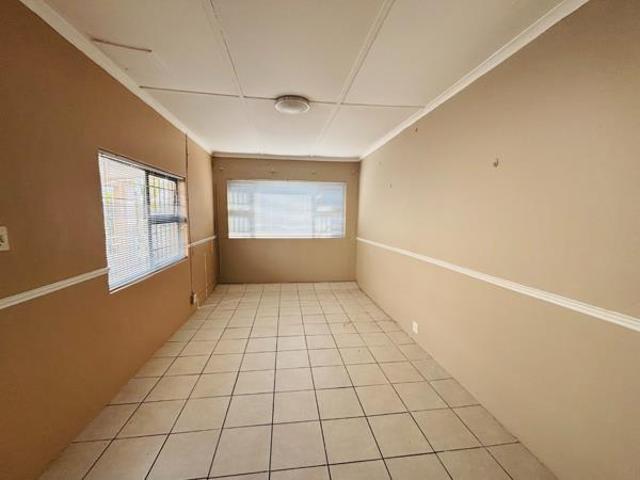 1 Bedroom Apartment in Vincent