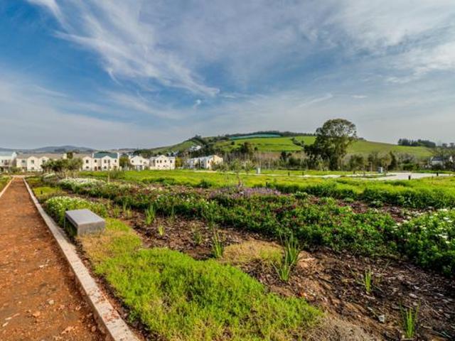 1 Bedroom Apartment in Volaire Estate