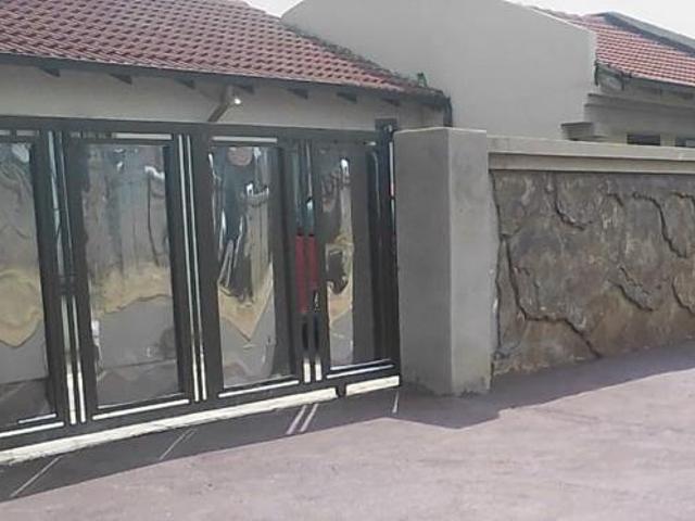 1 Bedroom Apartment in Vosloorus