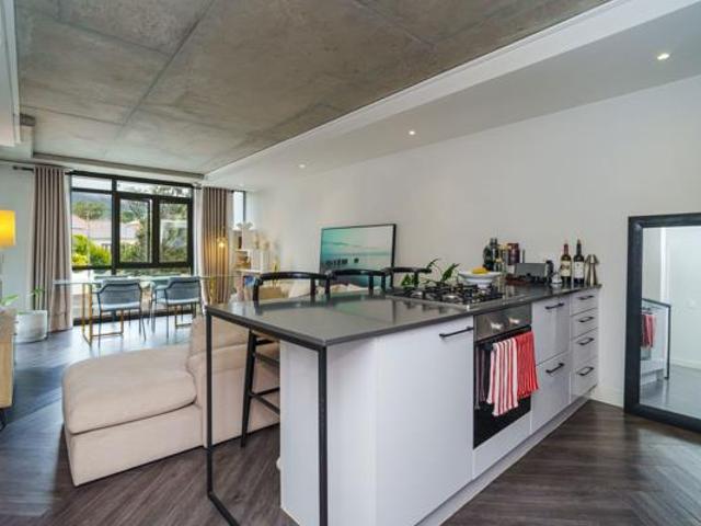 1 Bedroom Apartment in Vredehoek
