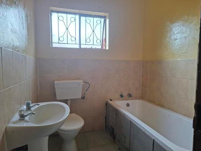1 Bedroom Apartment in Vryburg