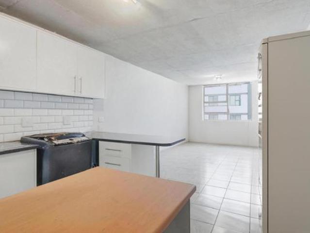 1 Bedroom Apartment in Wynberg