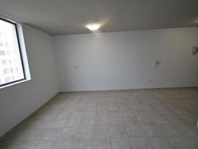 1 Bedroom Apartment in Wynberg