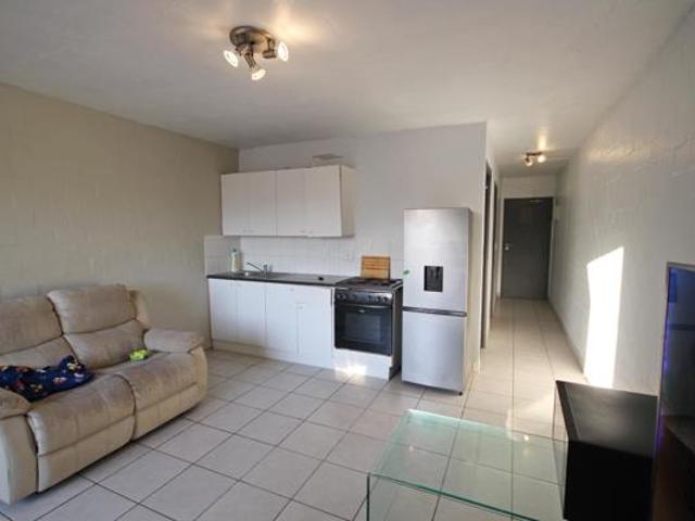 1 Bedroom Apartment in Wynberg