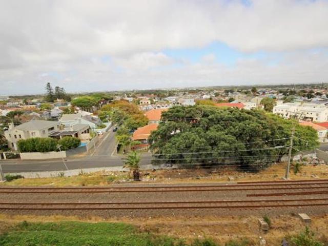 1 Bedroom Apartment in Wynberg