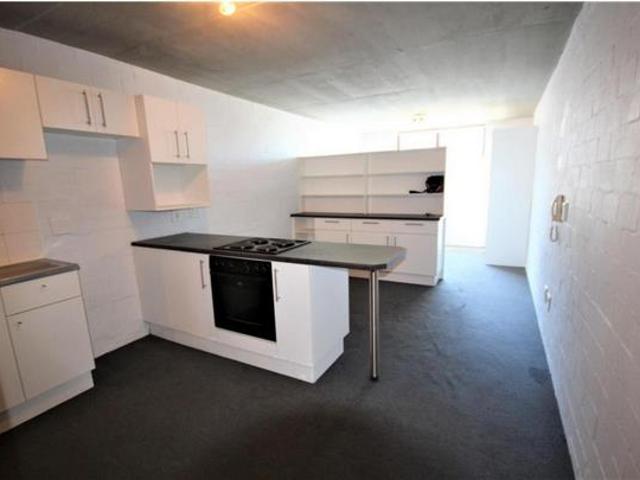 1 Bedroom Apartment in Wynberg