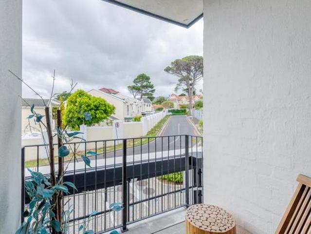 1 Bedroom Apartment in Wynberg Upper