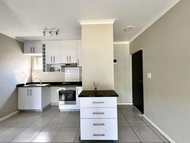 1 Bedroom Apartment in Waterfall