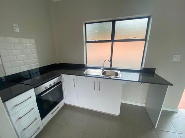 1 Bedroom Apartment in Waterfall