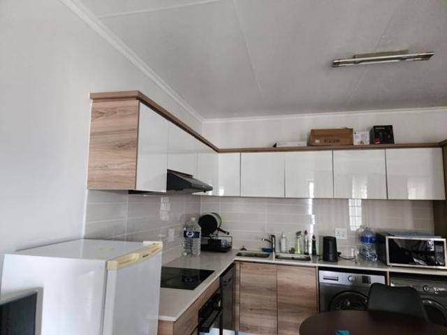 1 Bedroom Apartment in Waterfall