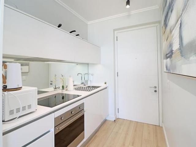1 Bedroom Apartment in Waterfall