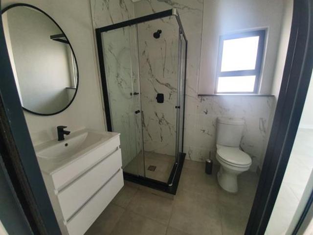 1 Bedroom Apartment in Waterfall