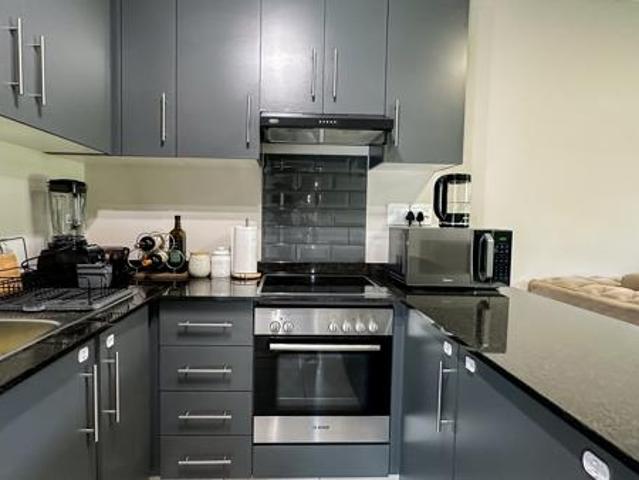 1 Bedroom Apartment in Waterfall