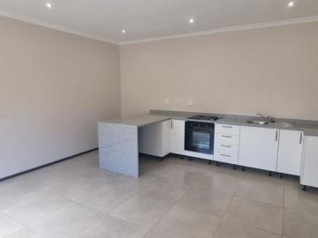 1 Bedroom Apartment in Waterfall