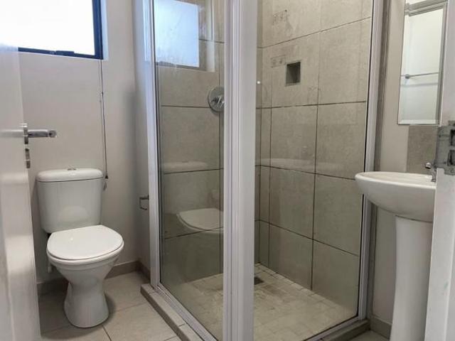 1 Bedroom Apartment in Waterfall