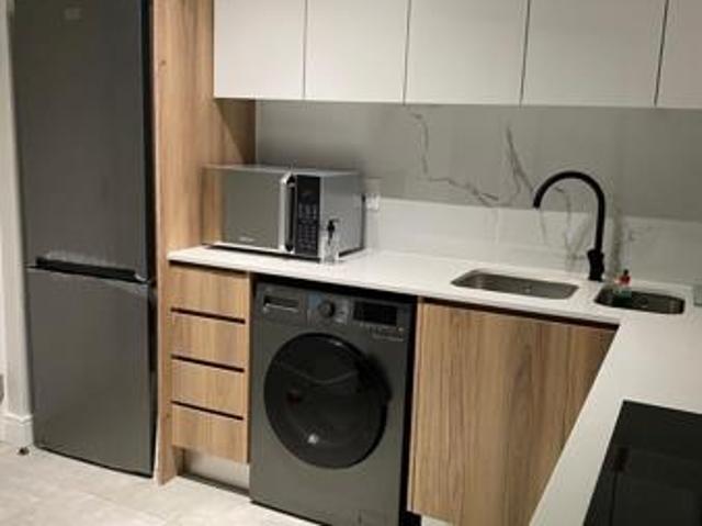 1 Bedroom Apartment in Waterfall