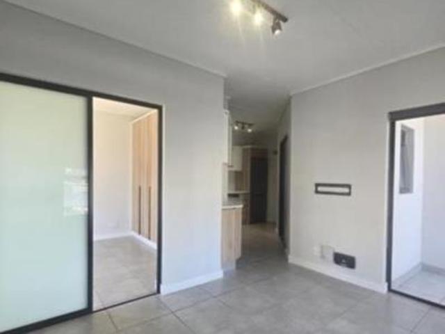 1 Bedroom Apartment in Waterfall