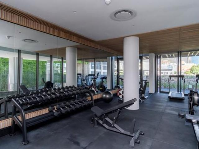 1 Bedroom Apartment in Waterfront